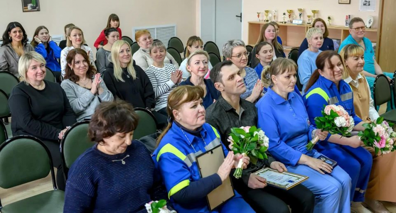 Администрация Подольска: сотрудники скорой помощи получили почетные награды — Политика