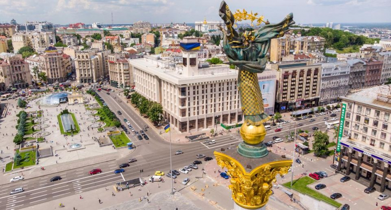 Политолог Дудчак: отставка главкома ВСУ оказалась управляемым спектаклем — Культура