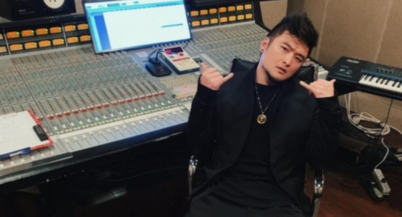 StarHit: экс-участник бойз-бенда MBAND Анатолий Цой сыграл свадьбу в Казахстане — Город